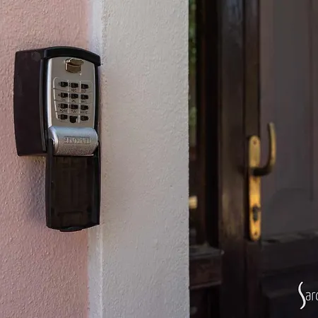 Sardegna Homes Casa Rosa バデージ